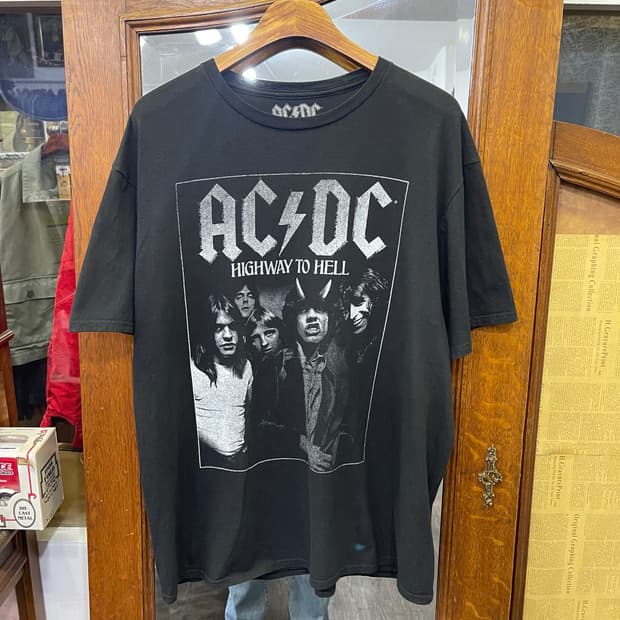 AC/DC highway to hell