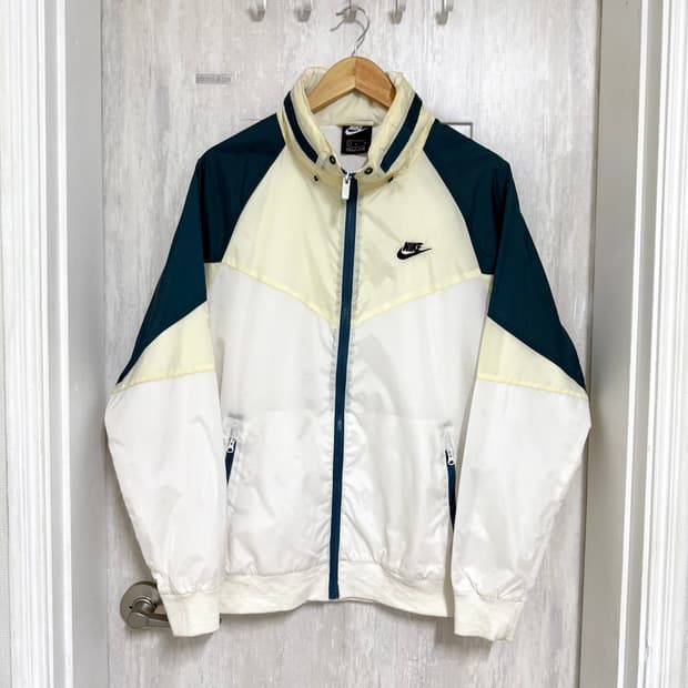 남성 100 / 나이키 윈드러너 바람막이