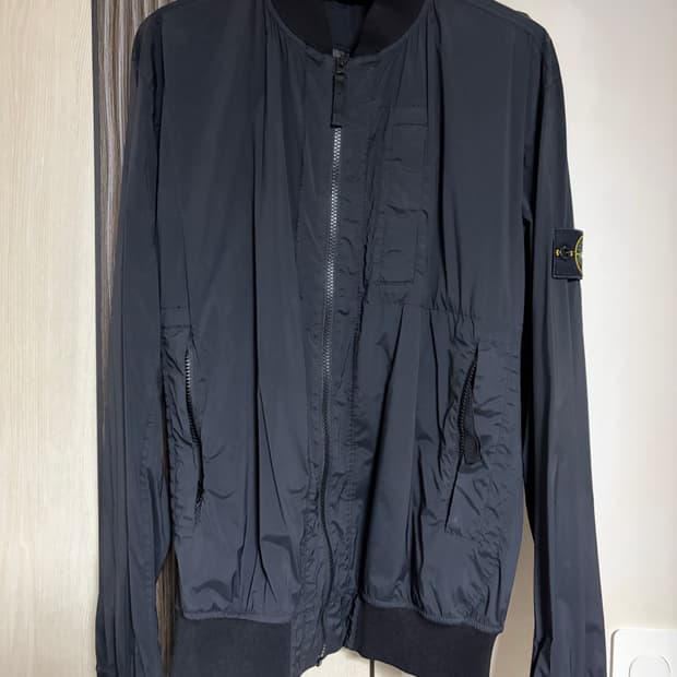 스톤아일랜드 스킨터치 나일론 TC 블랙 M 사이즈