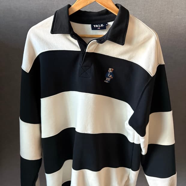 예일 스트라이프 럭비티셔츠