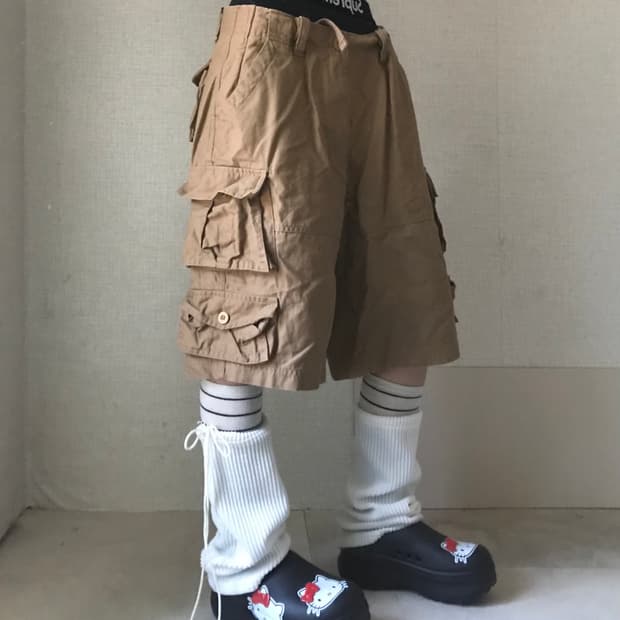 베이지 멀티포켓 버뮤다