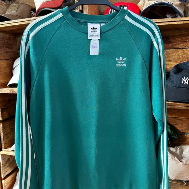 아디다스 맨투맨