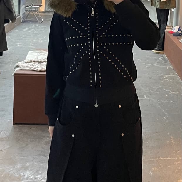 빈티지 블랙골드 패턴 퍼 후드집업 (퍼 탈부착 가능) H1570