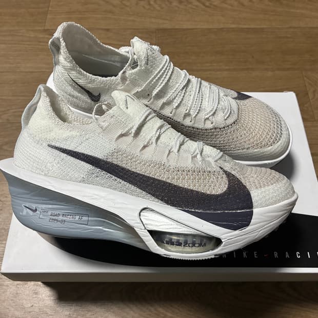 250)새제품) 나이키 알파플라이 넥스트% 3 화이트 플레티늄