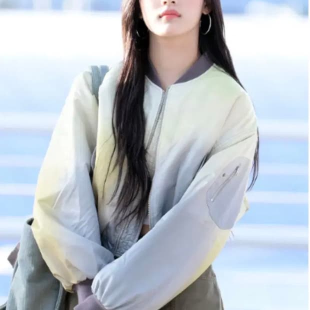 Openyy봄버자켓(거의 새것)뉴진스 민지,모델 신현지 착용