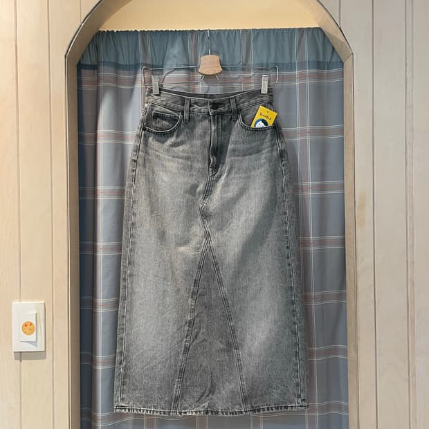 유니클로 그레이데님 스커트