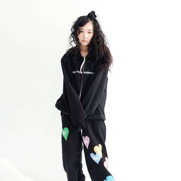 샵페어리 heart balloons jogger pants 