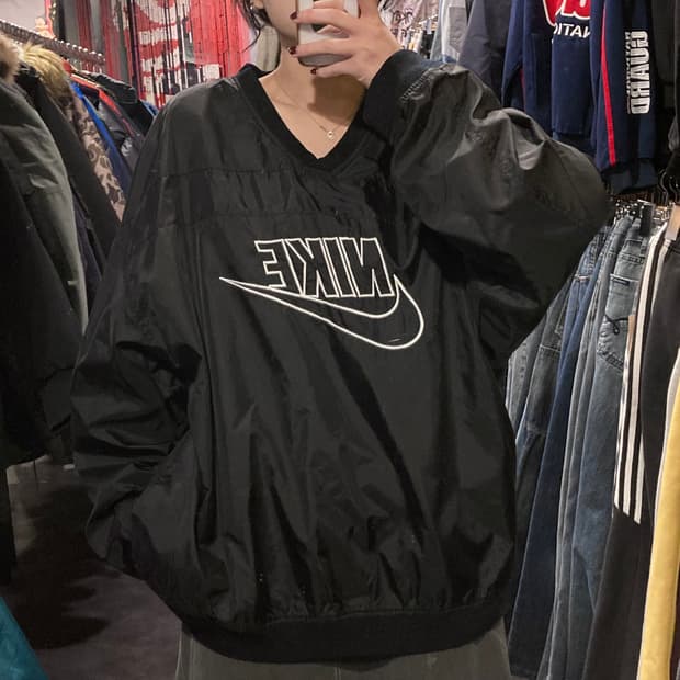 [IM] 나이키 빅스우시 로고 웜업 블랙