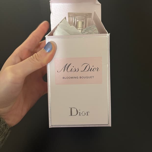 미스디올 향수 블루밍부케 오드 뜨왈렛