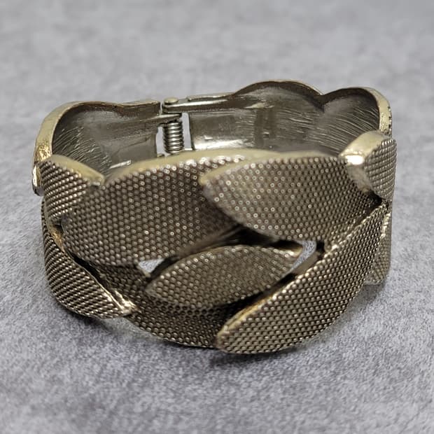 vintage cuff bangle