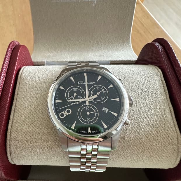 페라가모 시계 새거수준 싸게정리