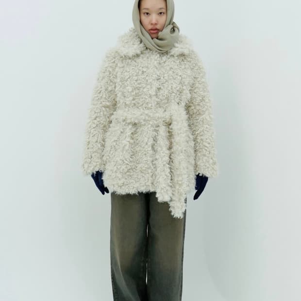 키야기 퍼 코트 크림 컬러