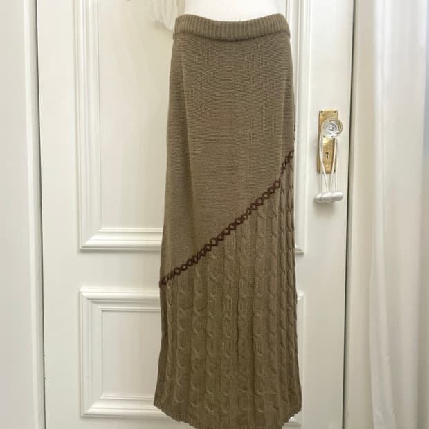 brown twist point mori long skirt