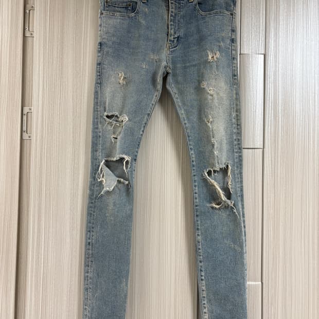 생로랑 13FW 무파진