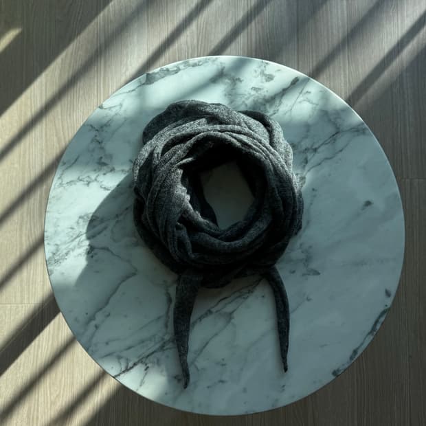 머듈 스카프 그레이