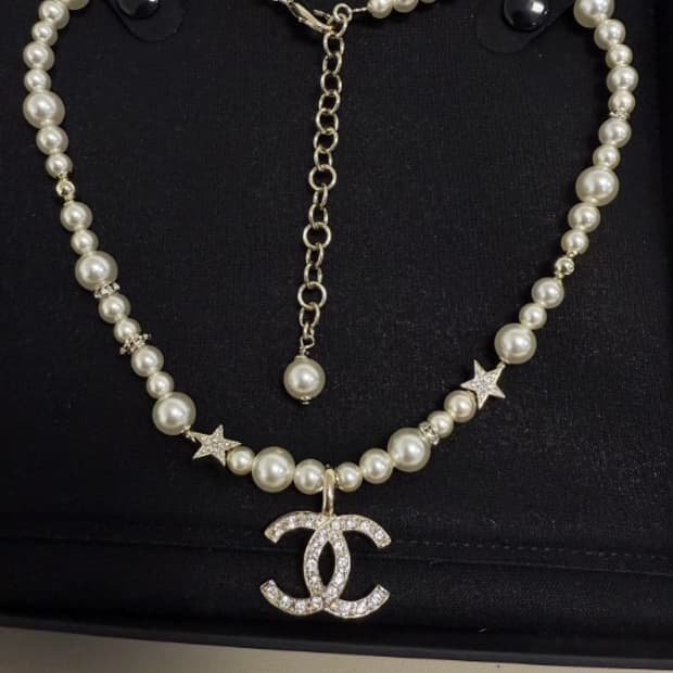 [정품] 샤넬 진주 CC 네크리스 (화이트/골드)