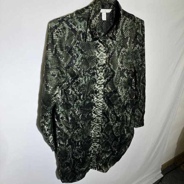 L-XL)H&M 여성 오버핏 뱀피 패턴 셔츠