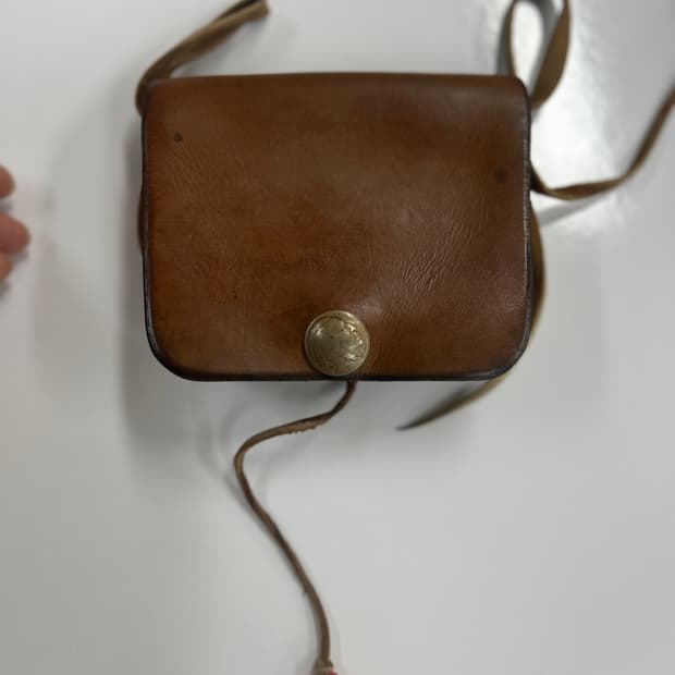 goros 고로스 새들레더 콘초 웨이스트 메디슨백