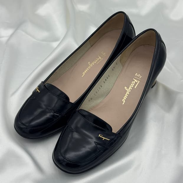 페라가모 에나멜 구두