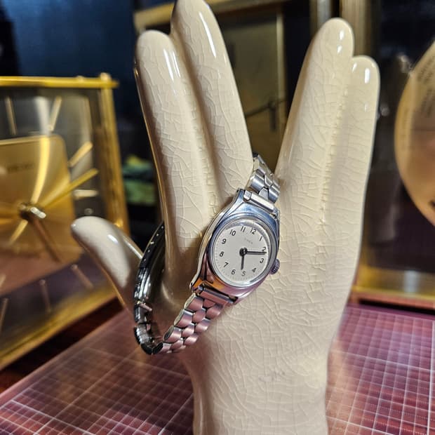 타이맥스 빈티지 핸드와인딩( 수동) 여성 시계 메탈밴드