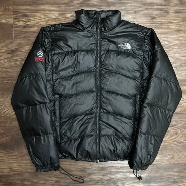 노스페이스 아콘카구아 유광 경량패딩 