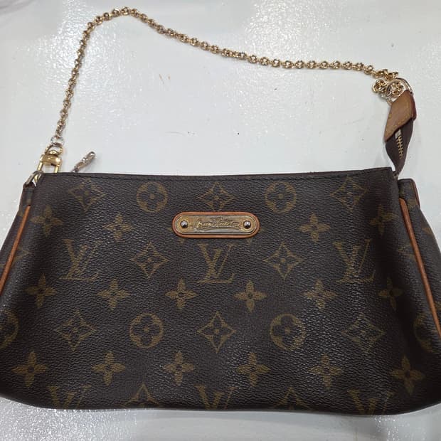 루이비통 모노그램 포쉐트 파우치 가방
