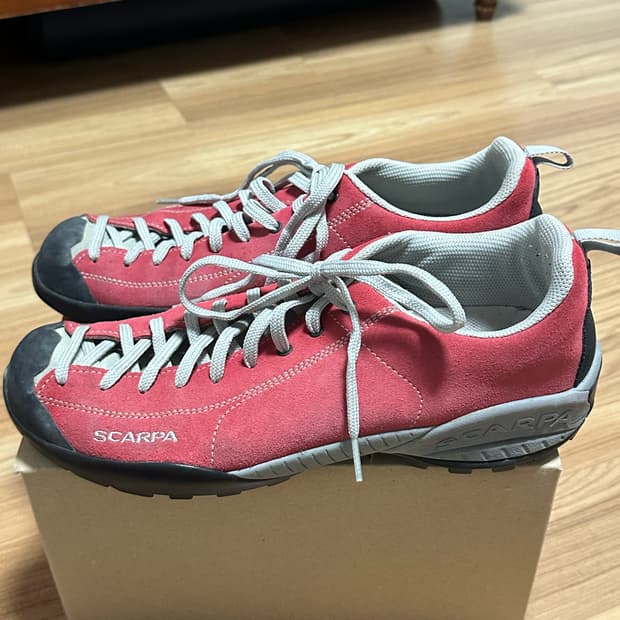 스카르파 모히또 레드 270