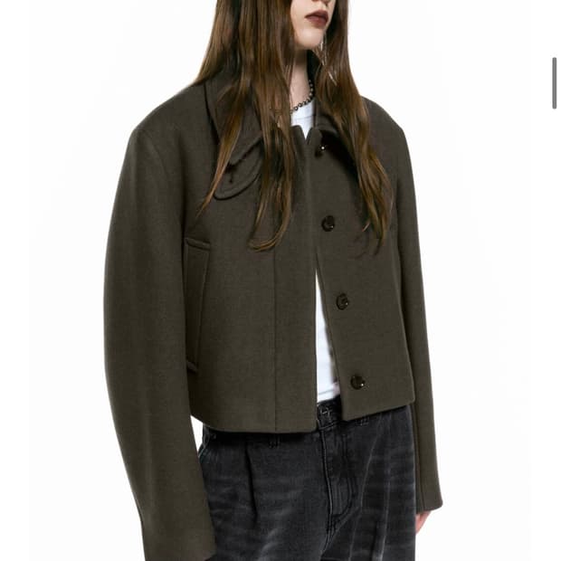 인사일런스 우먼 미니멀 크롭 코트 S