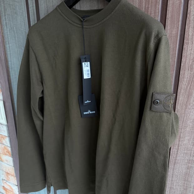 새상품(XL)스톤아일랜드 고스트 피스 오가닉 코튼 크루넥 밀리터리그린