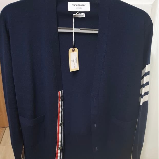 [5] 새상품  톰브라운 캐시미어 사선 가디건 네이비