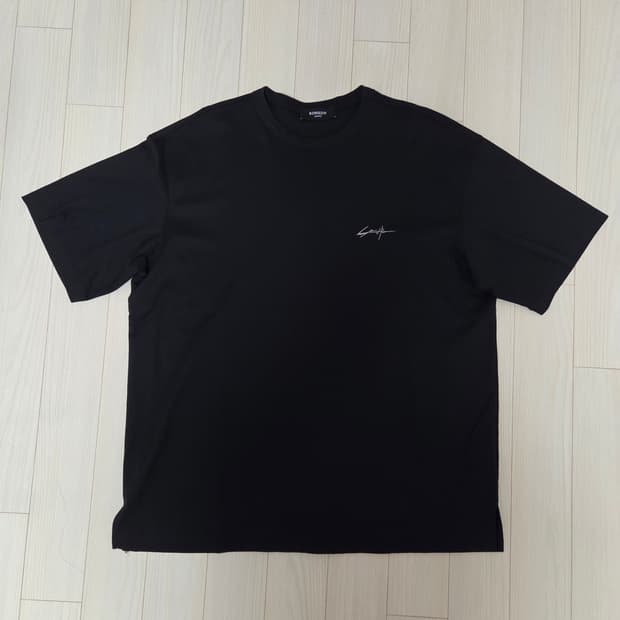 송지오옴므 반팔티 95사이즈