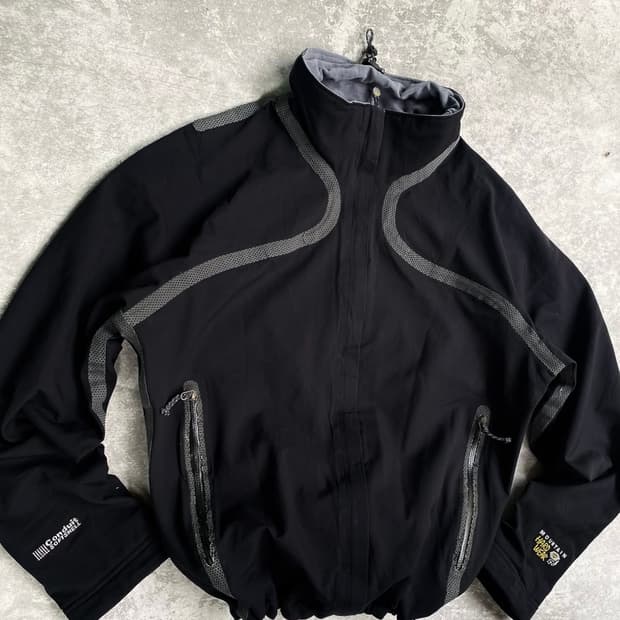 2000’s Mountain hardwear conduit  jacket
