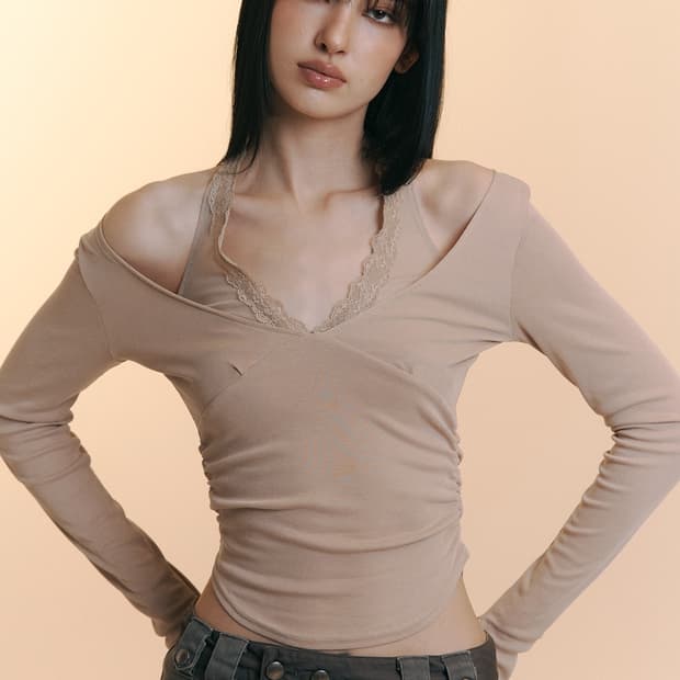 택달린 새상품) 플리즈노팔로우 아멜리아 레이스 홀터 롱 슬리브 탑(스킨