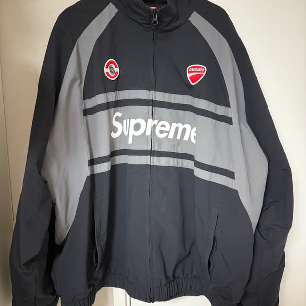 슈프림 24ss Supreme x Ducati 트랙 자켓 블랙 L