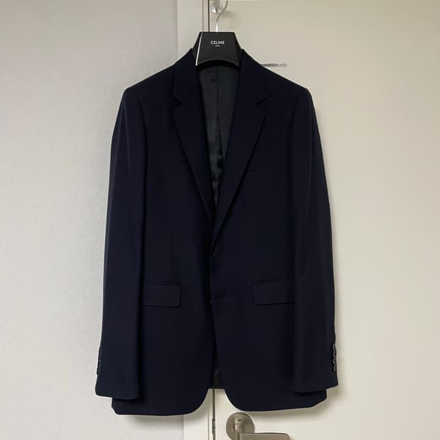 톰브라운 수트 차콜 