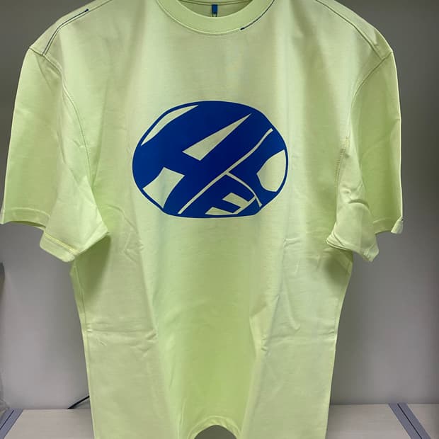 (새상품) 아더에러 디스토트 반팔티셔츠