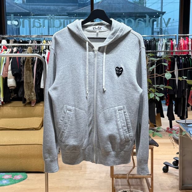 꼼데가르송 플레이 그레이 더블 블랙 하트 와펜 코튼 후드 집업