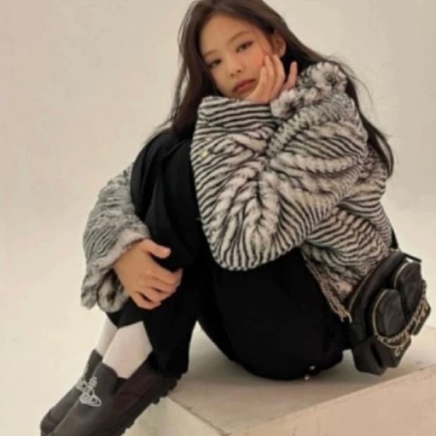 비비안 웨스트우드 제니 로퍼 230 팔아오