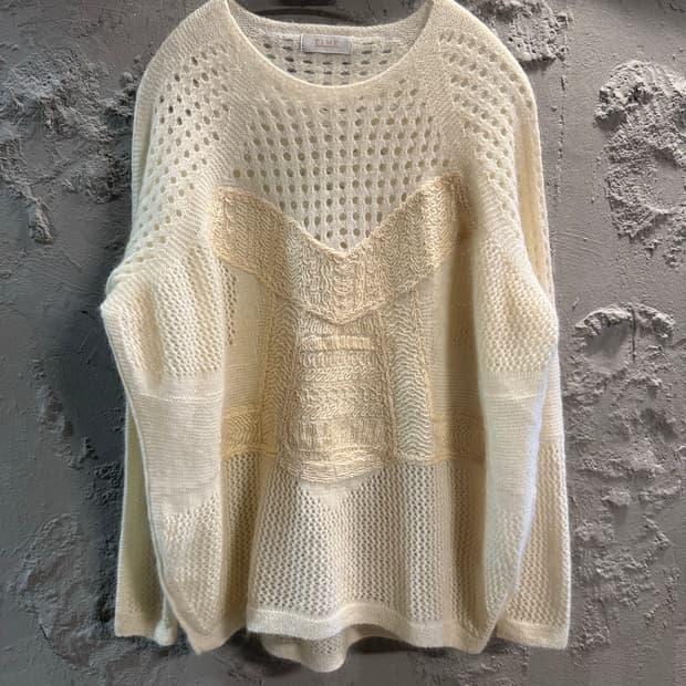 타임 TIME 포스트모던 모헤어 오버 니트 아이보리 90