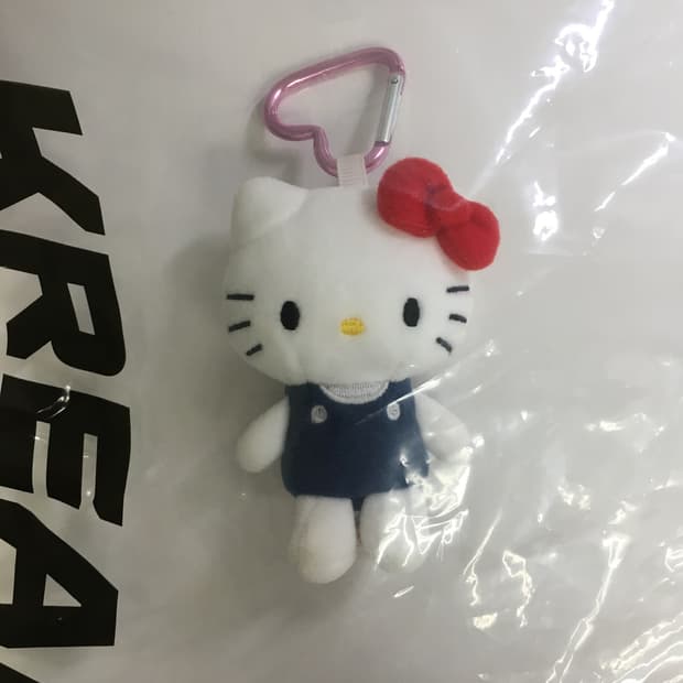 산리오 키티 키링