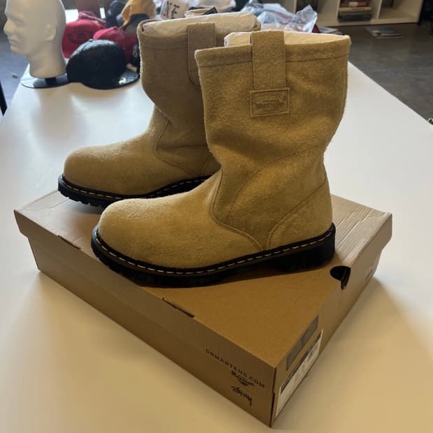 스투시 x 닥터마틴 2295 데콘 스웨이드 부츠   US 12