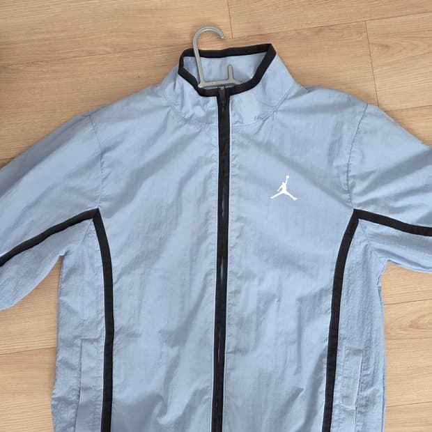 조던 바람막이 / Jordan Back Logo Print Woven 