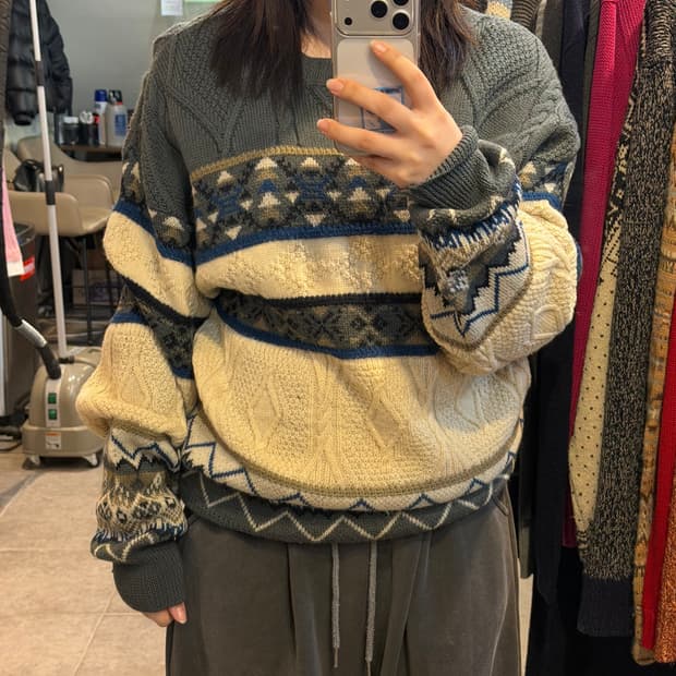 [NO.9] 펜들턴 차콜 패턴 니트