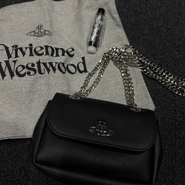 비비안웨스트우드 스몰 체인 펄스 백