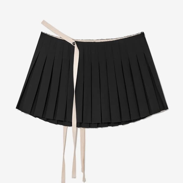 글로니 RILEY PLEATED MINI SKIRT (BLACK)
