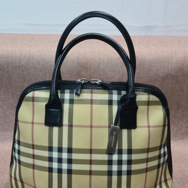 버버리 정품 노바 체크 빈티지 PVC 토트백