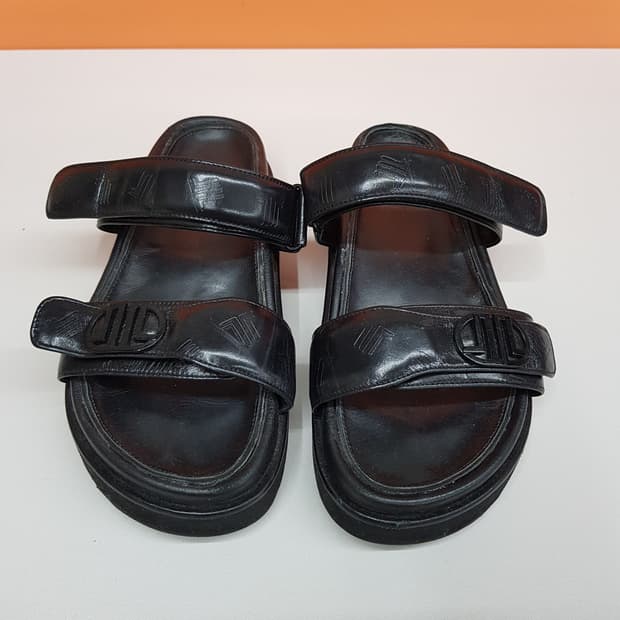랑방(LANVIN)  레더 더블 스트랩 샌들 230사이즈