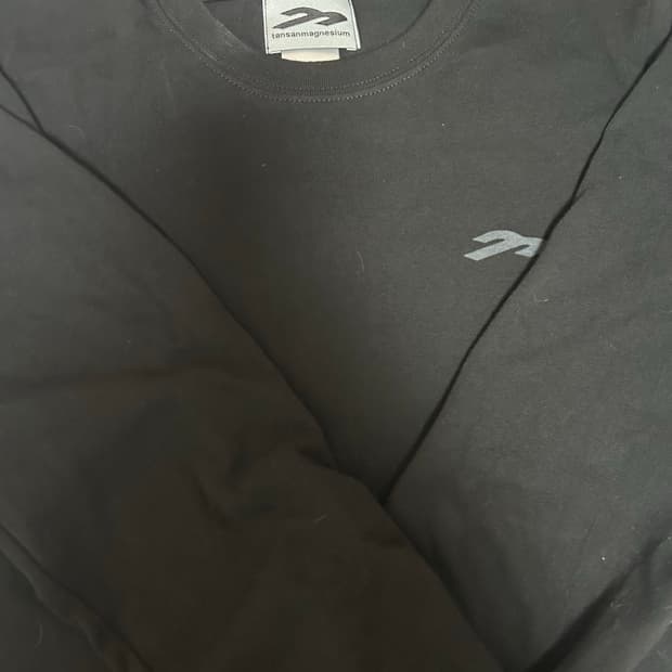 탄산마그네슘 마운틴 롱슬리브 블랙 W