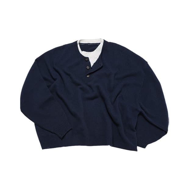 [L] mjd 콘트라스트 넥 캐시 크롭 니트 네이비