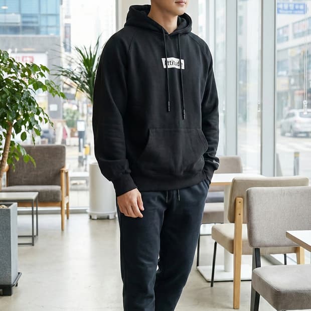 세븐 퍼센트(Seven Percent) 애티튜드 박스 로고 후드티